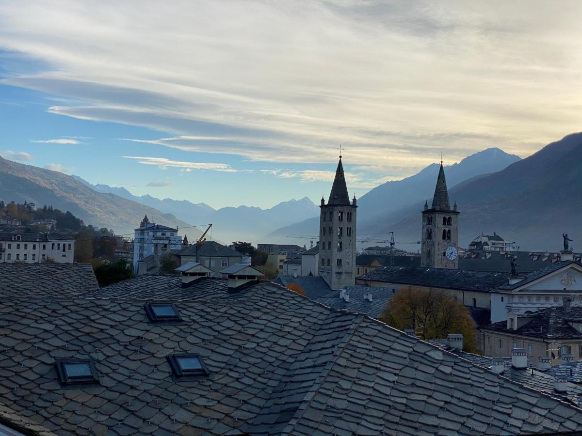 Mansarda Del Sole, Nel Cuore Di Aosta Dış mekan fotoğraf