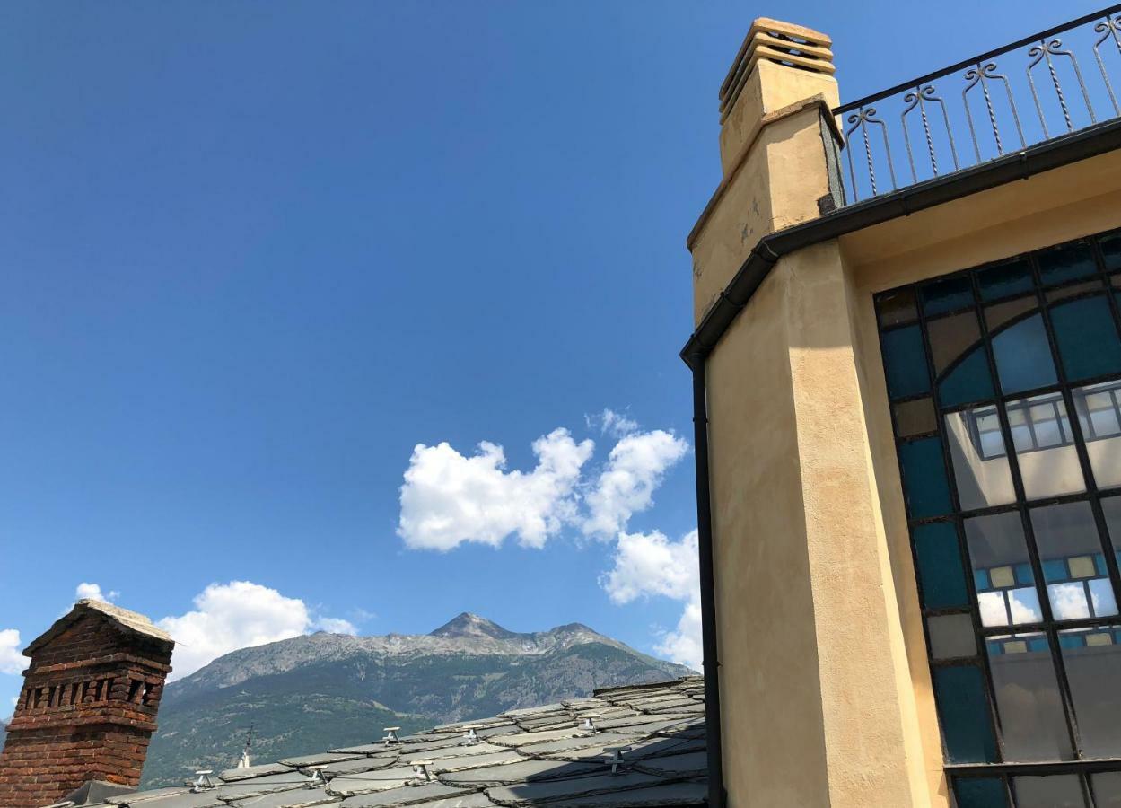 Mansarda Del Sole, Nel Cuore Di Aosta Dış mekan fotoğraf